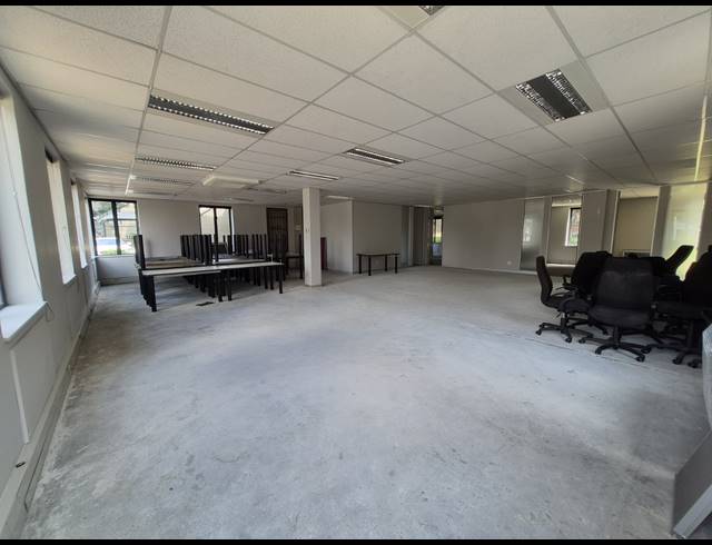 555M² OFFICE TO LET IN SANDTON CENTRAL